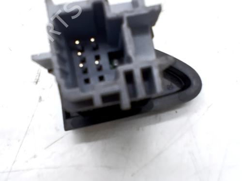Used Switch Switch RENAULT CLIO IV Grandtour (KH_) 0.9 TCe 90 (90 hp) 32978181 32978181