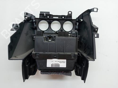 Used Middle console MITSUBISHI ASX (GA_W_) 1.6 MIVEC (GA1W) (117 hp) 23341789
