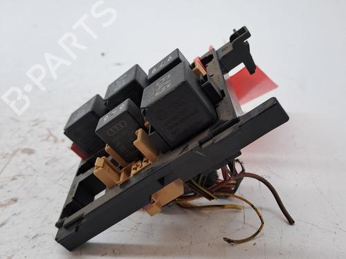 Zekeringkast VW TIGUAN (5N_) 2.0 TDI | BP23375572E1 