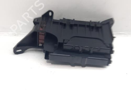 Used Fuse box Fuse box TOYOTA COROLLA Estate (_E21_) 1.8 Hybrid (ZWE211W) (122 hp) 33761842 33761842