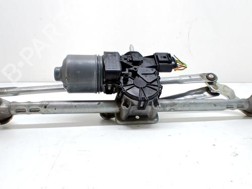 Used Front wiper motor SEAT IBIZA IV ST (6J8, 6P8) 1.2 TSI (90 hp) 31262570