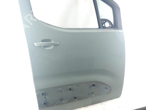 Used Right front door Right front door 39400731 39400731