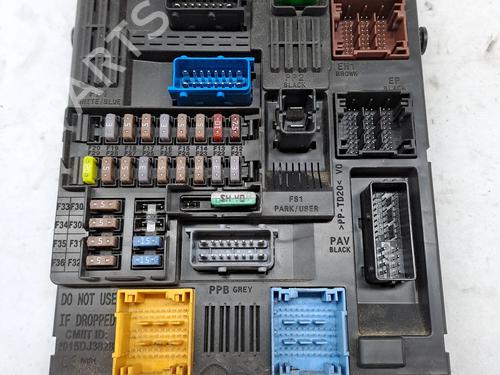 Used Fuse box PEUGEOT EXPERT Van (V_) 2.0 BlueHDi 120 (122 hp) 27700230