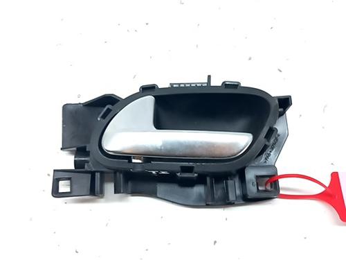 Venstre bagtil invendig håndtag PEUGEOT 2008 I (CU_) 1.2 THP 110 / PureTech 110 (110 hp) 30846242
