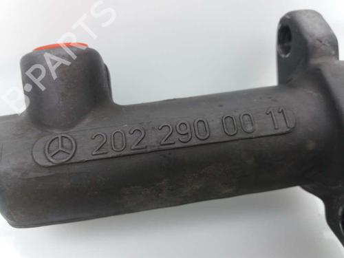 Used Clutch slave cylinder MERCEDES-BENZ C-CLASS (W202) C 200 (202.020) (136 hp) 23458207