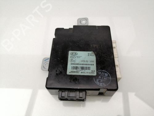 Used Electronic module KIA SORENTO I (JC) 2.5 CRDi 4WD (140 hp) 23457743