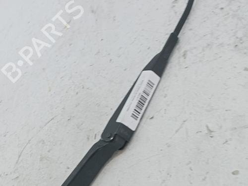 front-windshield-wiper-arm-renault-kangoo-kc01_-1997-40547474 main image