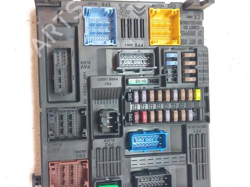 Used Fuse box PEUGEOT EXPERT Van (V_) 1.6 BlueHDi 115 (115 hp) 29180069