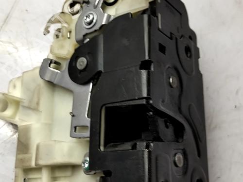 front-right-lock-vw-polo-iv-9n_-9a_-2001-2002-2003-2004-2005-2006-2007-2008-2009-2010-2011-2012-2013-2014-32108137 main image