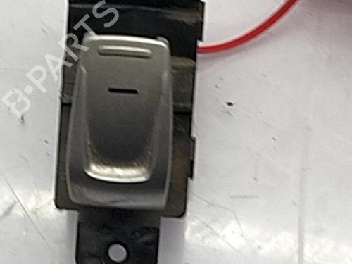 Used Right rear window switch SSANGYONG TIVOLI 1.6 XDi 160 (115 hp) 30846451