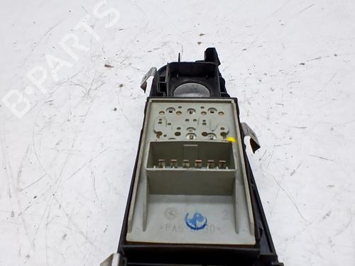 Left front window switch FIAT GRANDE PUNTO (199_) 1.3 D Multijet | BP38417761I27 - Image 3