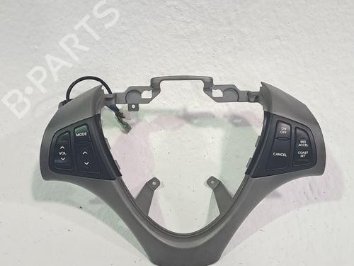 Used Steering wheel controls HYUNDAI i30 (FD) 1.6 CRDi (116 hp) 26169377
