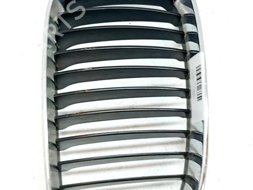 Used Grille Grille BMW 1 Convertible (E88) 120 d (197 hp) 34209643 34209643