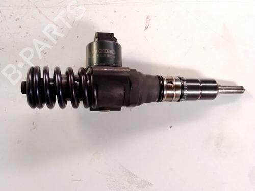 Injector SEAT LEON (1P1) 2.0 TDI 16V | BP31153137M100