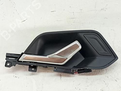 Maneta interior trasera derecha Maneta interior trasera derecha AUDI Q3 Sportback (F3N) 35 TDI (150 hp) 34238640 34238640