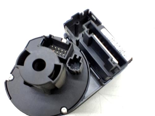 Commande de phare AUDI A3 (8P1) 1.6 TDI (105 hp) 32107067