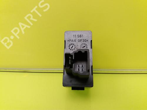Used Right rear window switch PEUGEOT 407 (6D_) 2.0 HDi 135 (6DRHRH, 6DRHRE, 6DRHRG, 6DRHRJ) (136 hp) 23874475