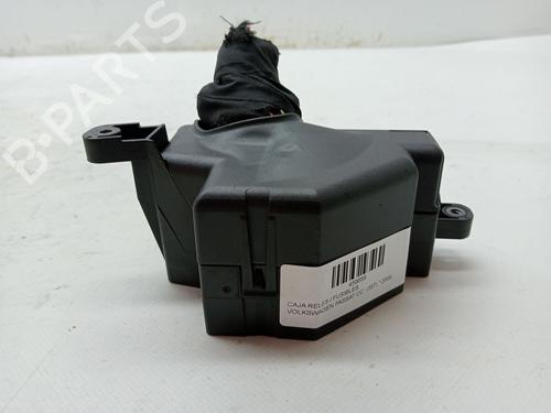 Zekeringkast VW PASSAT B6 (3C2) 2.0 TDI 16V | BP23356998E1