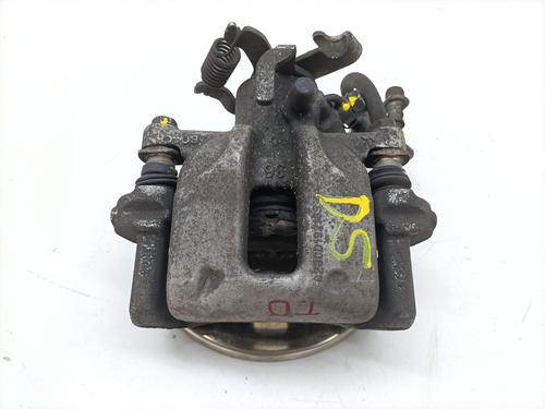 Pinça travão trás direita TOYOTA AURIS (_E18_) 1.6 (ZRE181_, ZRE185_, ZRE185R, ZRE181R) (132 hp) 27174805