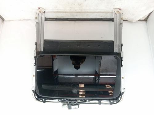 Używane Szyberdach LEXUS RX (_U3_) 300 (MCU35_, MCU35R) (204 hp) 24402520