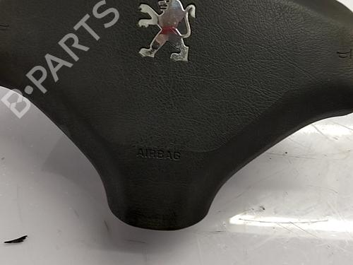 Used Driver airbag PEUGEOT 308 I (4A_, 4C_) 1.6 HDi (112 hp) 32108260