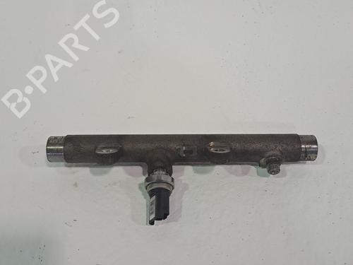 Used Injection rail RENAULT KANGOO Express (FC0/1_) 1.2 (FC01, FC0A, FC0F) (58 hp) 30622077