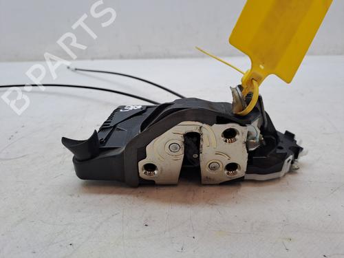 Used Front right lock TOYOTA YARIS (_P13_) 1.5 Hybrid (NHP130_, NHP130) (101 hp) 23358356