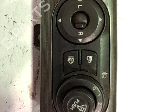 Used Headlight switch Headlight switch CHEVROLET CAPTIVA (C100, C140) 2.0 D 4WD (150 hp) 35967902 35967902