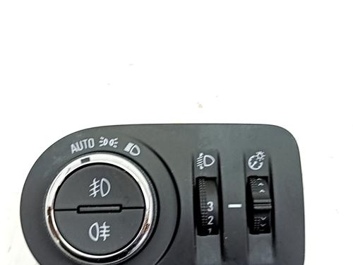 Forlygtekontakt OPEL CORSA F (P2JO) 1.2 MHEV (101 hp) 31701117