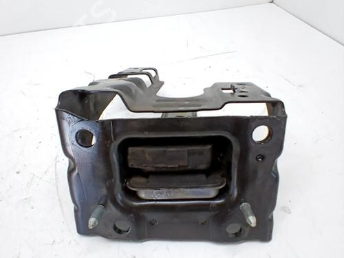 Used Gearbox mount PEUGEOT 208 Hatchback Van (CR_) 1.6 Blue HDi 100 (99 hp) 29990921
