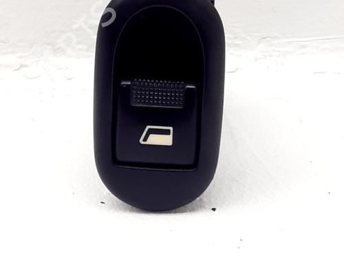 Used Right front window switch CITROËN C2 (JM_) 1.4 HDi (68 hp) 32105911