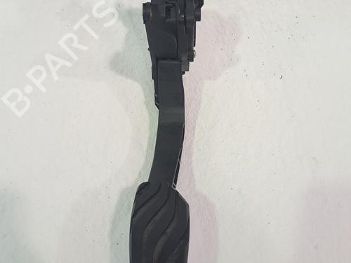 Used Pedal RENAULT CAPTUR II (HF_) TCe 140 (HFN0) (140 hp) 25834367