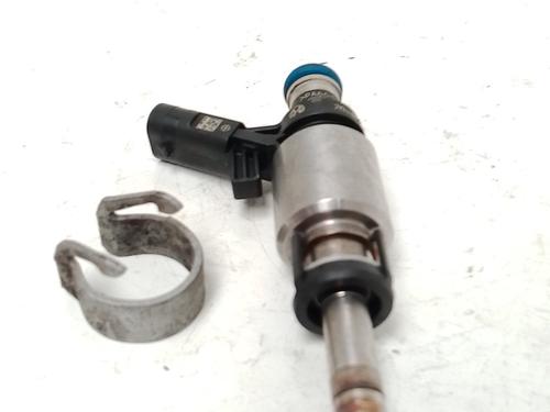 Used Injector Injector AUDI A4 B8 (8K2) 2.0 TFSI (211 hp) 39740770 39740770