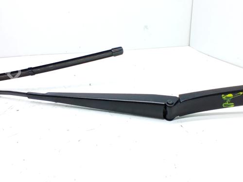 vindspejlsviskerarm-vw-polo-vi-aw1-bz1-ae1-2017-32257402 main image