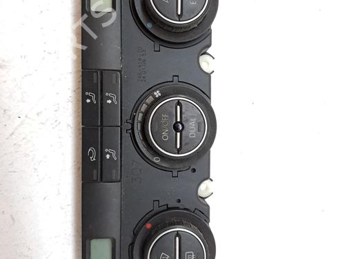 Commande Chauffage VW GOLF V (1K1) 1.9 TDI (105 hp) 25248701