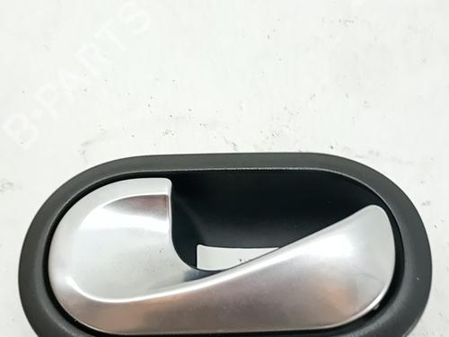 Used Front left interior door handle Front left interior door handle RENAULT CLIO III (BR0/1, CR0/1) 1.5 dCi (C/BR0G, C/BR1G) (68 hp) 39557750 39557750
