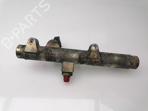 Used Injection rail AUDI A8 D3 (4E2, 4E8) 4.2 quattro (335 hp) 23938424