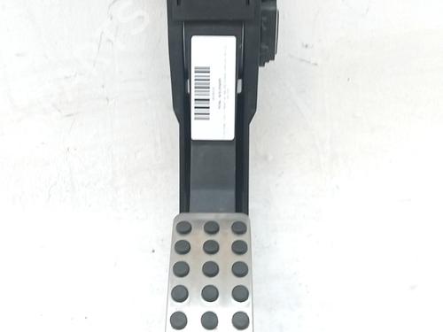 Pédale Pédale MERCEDES-BENZ M-CLASS (W164) ML 320 CDI 4-matic (164.124, 164.125, 164.122) (211 hp) 35967768 35967768
