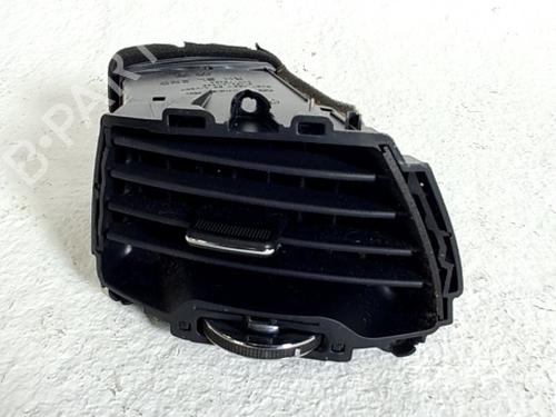 Used Air vent KIA SPORTAGE III (SL) 1.7 CRDi (116 hp) 30921099