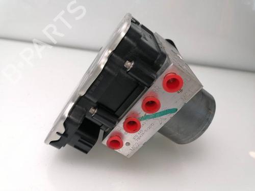 Used ABS pump TOYOTA YARIS (_P21_, _PA1_, _PH1_) 1.5 (MXPA11) (125 hp) 23420781