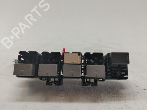 Used Fuse box SUBARU XV (_GP_) 2.0 D AWD (GPD) (147 hp) 27700412