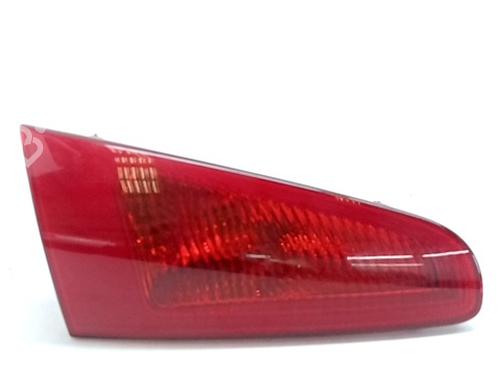 Używane Lampa tylna klapy bagażnika lewa ALFA ROMEO 147 (937_) 1.9 JTD (937.AXD1A, 937.BXD1A, 937.AXV1A, 937.BXB1A,... (115 hp) 31035754
