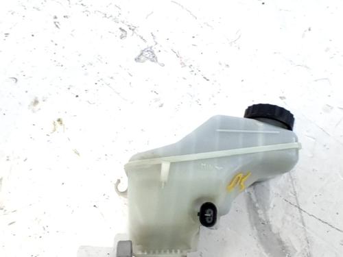 brake-master-cylinder-opel-corsa-e-x15-2014-34154218 main image