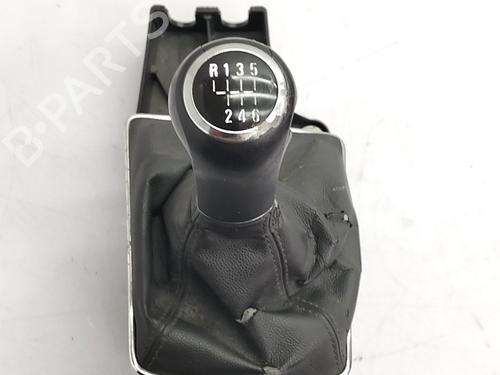 Palanca de cambios Palanca de cambios OPEL VECTRA A Hatchback (J89) 1.7 D (F68, M68) (60 hp) 36407772 36407772