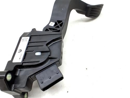 Used Pedal FIAT 500e (332_) Elektro 3+1 (FA1) (118 hp) 30337640