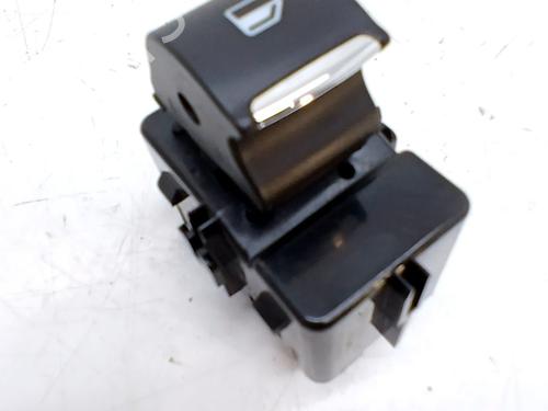 Used Right front window switch Right front window switch 37288908 37288908