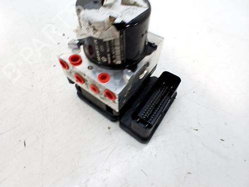 Used ABS pump VW SCIROCCO III (137, 138) 2.0 TDI (184 hp) 31580092