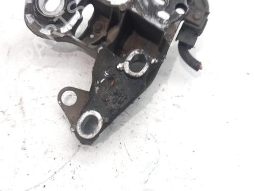 Used Engine mount Engine mount AUDI A4 B6 (8E2) 2.0 (130 hp) 35779184 35779184