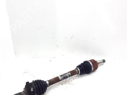 Drivaksel fortil venstre Drivaksel fortil venstre PEUGEOT 206 Hatchback (2A/C) 1.4 i (75 hp) 33762722 33762722