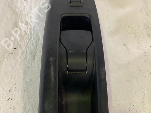 right-front-window-switch-fiat-doblo-cargo-263_-2010-39401660 main image